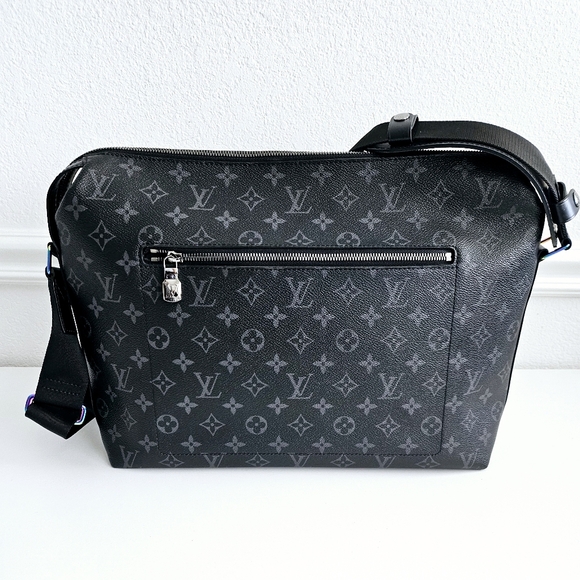 Louis Vuitton Monogram Eclipse Apollo GM Messenger Bag - Picture 3 of 15